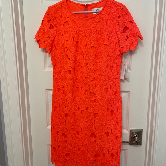 Floral Shift Dress - Picture 1 of 2